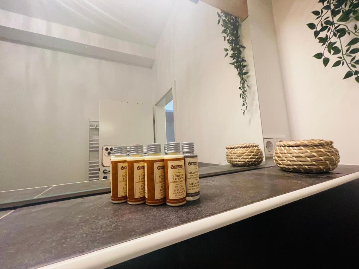 Appartamento Modern * Gemuetlich * Nespresso * Terrasse * Netflix Duisburgo Esterno foto